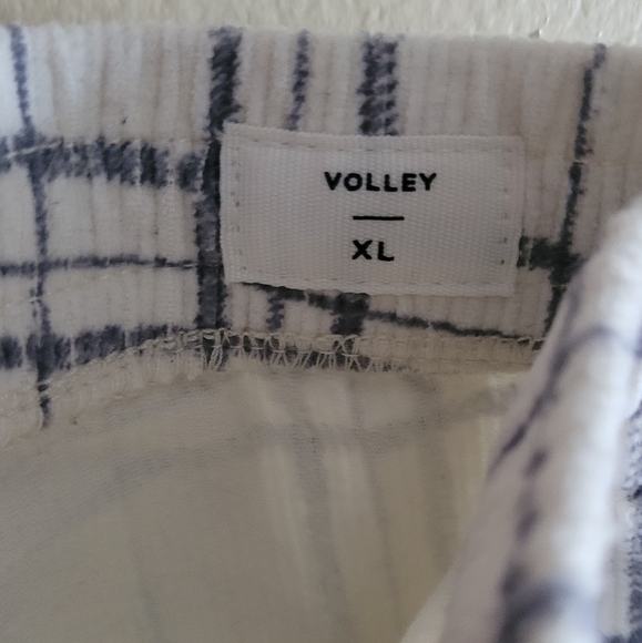 Pacsun Volley corduroy textured shorts Men's XL grey plaid - Picture 5 of 10